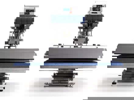 Hotronix Hover Heat Press closed straight on